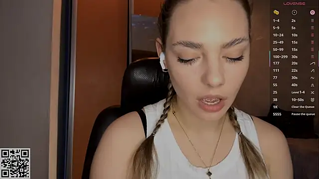 IlanaLafferty online show from 5, 1, 2026