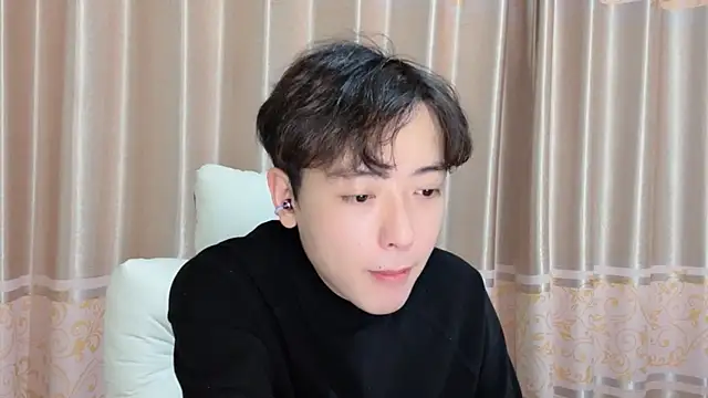 xiaoxiao1025 online show from 5, 11, 2025