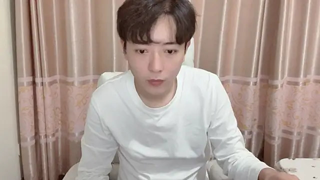 xiaoxiao1025 online show from 2, 11, 2025