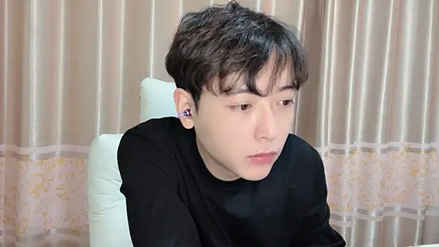 xiaoxiao1025 online show from 4, 11, 2025