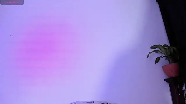 Leyacopper  online show from 4, 3, 2026