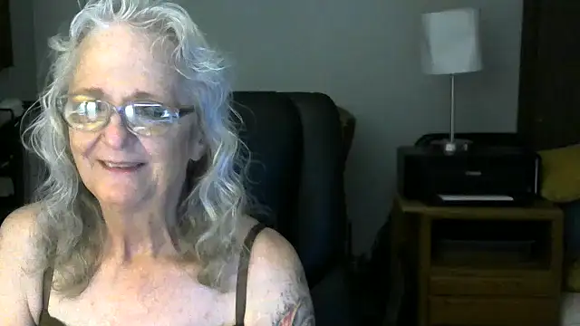 JoleneDelacroix online show from 12, 11, 2025