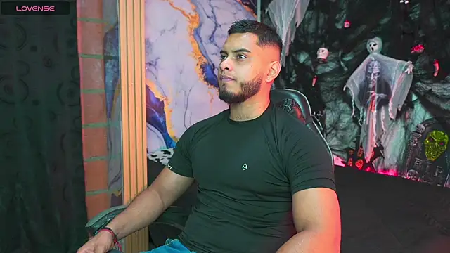 Tiler wolker online show from 25, 10, 2025