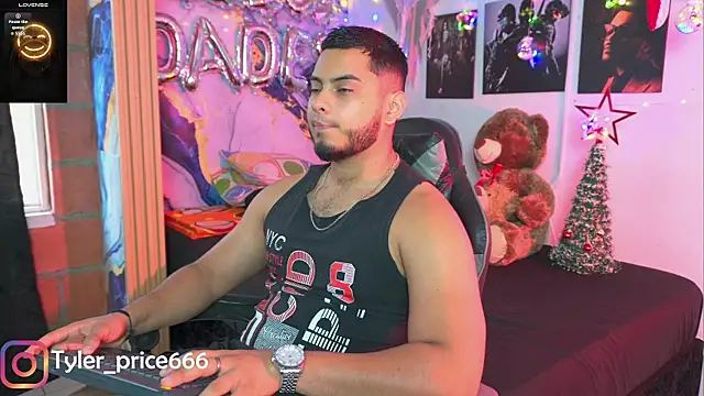 Tiler wolker online show from 21, 12, 2025