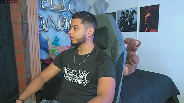 Tiler wolker online show from 13, 1, 2026