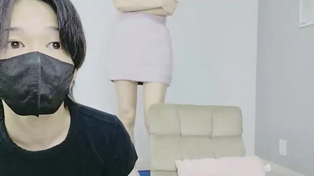 Snapshot of osu-nari_kun chatting on 8, 5, 2026 osu-nari kun online show from 8, 5, 2026