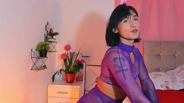 nahomi28  online show from 15, 11, 2025