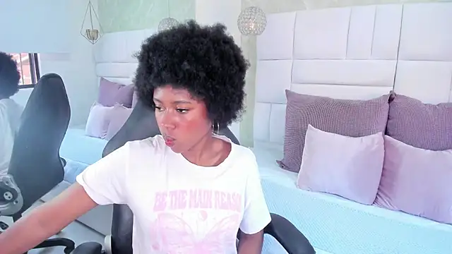 violeta ruizz online show from 18, 11, 2025