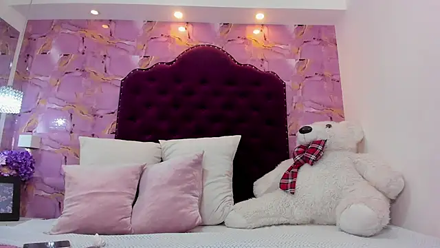 naomy sexy  online show from 24, 11, 2025