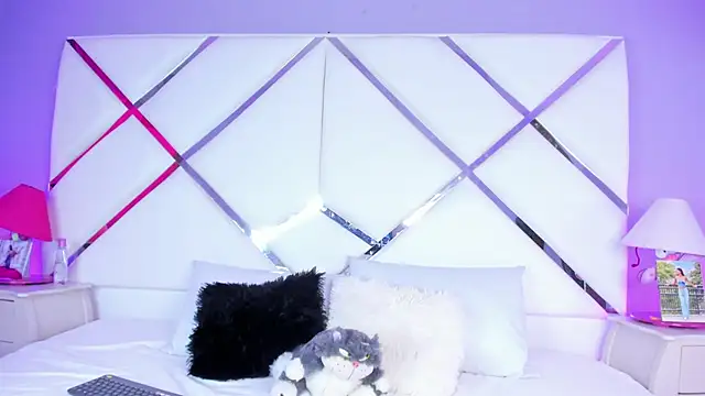 Snapshot of SoriEaston chatting on 6, 11, 2025 SoriEaston online show from 6, 11, 2025