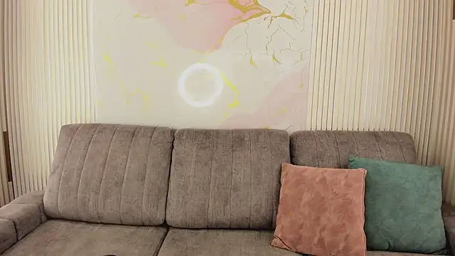 Snapshot of NhoanBrunette chatting on 17, 2, 2026 NhoanBrunette online show from 17, 2, 2026