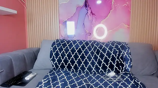 NhoanBrunette online show from 18, 11, 2025