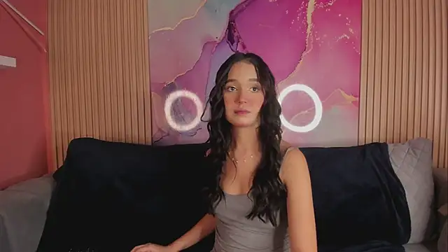 Snapshot of NhoanBrunette chatting on 20, 2, 2026 NhoanBrunette online show from 20, 2, 2026