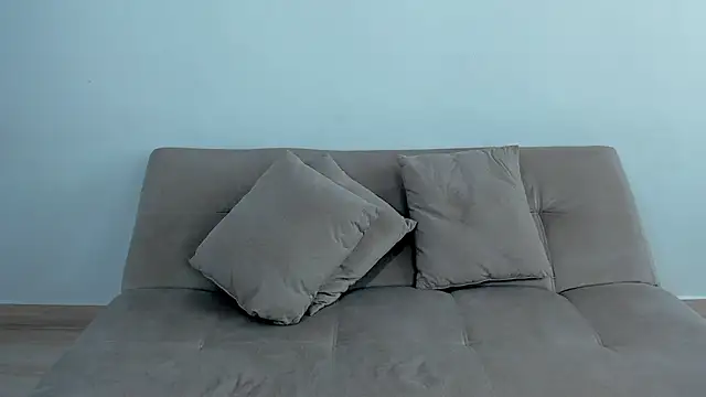 hanathompson   0 online show from 1, 12, 2025