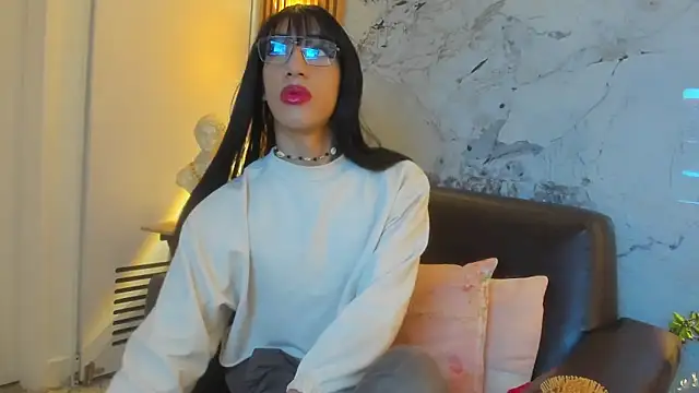 Nayla Monroee online show from 4, 11, 2025