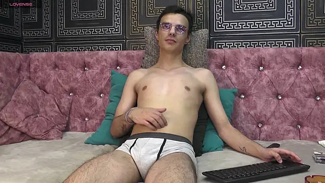 AidenStorm online show from 5, 11, 2025