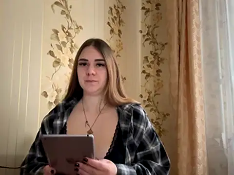 Snapshot of Hanna_777 chatting on 20, 11, 2025 Hanna 777 online show from 20, 11, 2025