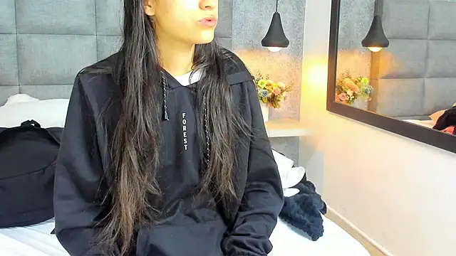 Luna Bella3 online show from 17, 11, 2025