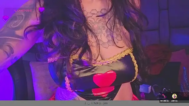 ghostwomaan online show from 30, 10, 2025