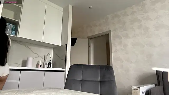 AngilaDoyal online show from 14, 11, 2025