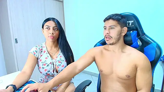 sophia and alex online show from 27, 10, 2025