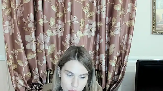 Snapshot of LinaBey chatting on 28, 2, 2026 LinaBey online show from 28, 2, 2026