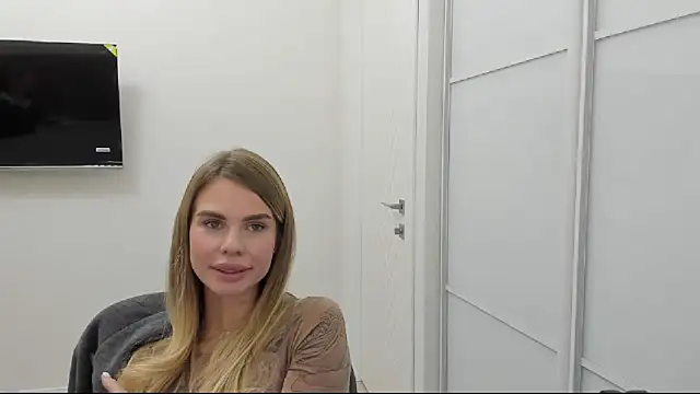 Snapshot of LinaBey chatting on 29, 10, 2025 LinaBey online show from 29, 10, 2025