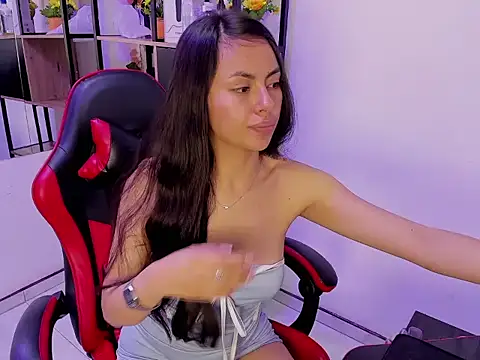 Mia Bonnie online show from 30, 10, 2025