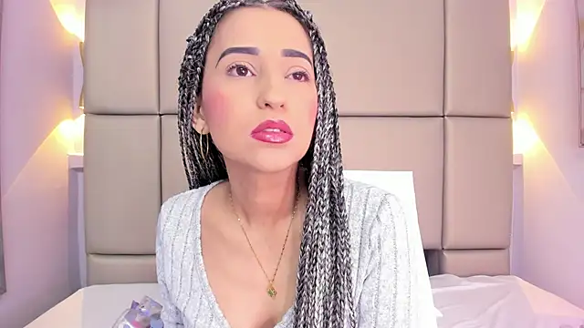 violett rabbit  online show from 17, 11, 2025