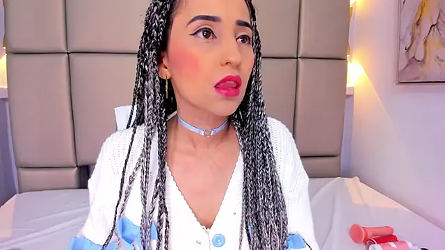 violett rabbit  online show from 29, 11, 2025