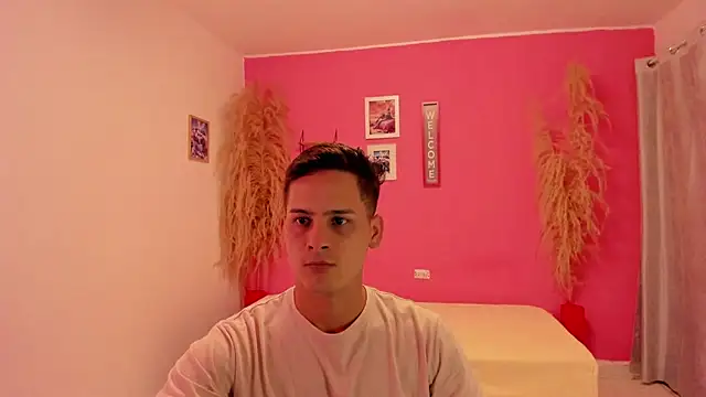 elmasmas01 online show from 12, 11, 2025