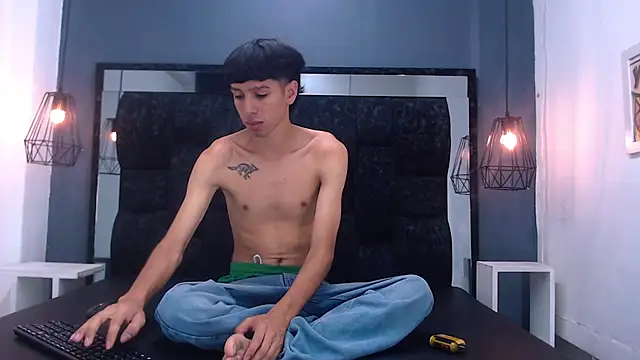 LaPantera Rosa online show from 31, 10, 2025