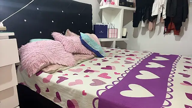 Hot2gether69 online show from 14, 3, 2026