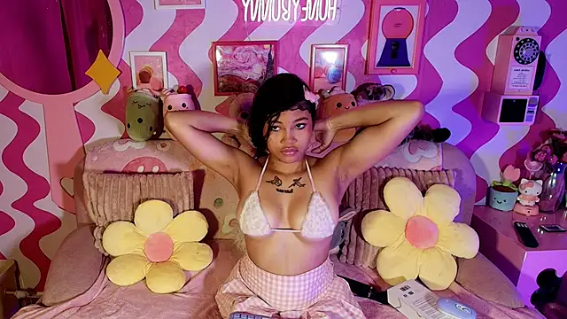 Candygirls xoxo online show from 18, 11, 2025