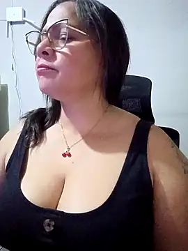 Snapshot of Angie_milf50 chatting on 24, 2, 2026 Angie milf50 online show from 24, 2, 2026