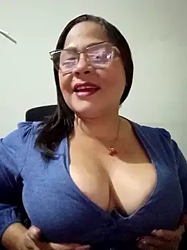 Snapshot of Angie_milf50 chatting on 5, 2, 2026 Angie milf50 online show from 5, 2, 2026