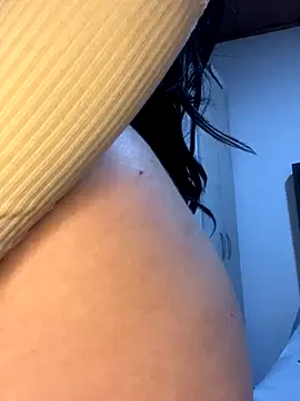 Im Saraaaa online show from 5, 11, 2025