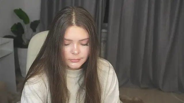 Snapshot of AdelinaIbraham chatting on 28, 10, 2025 AdelinaIbraham online show from 28, 10, 2025