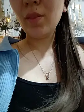 Emily  love online show from 27, 11, 2025