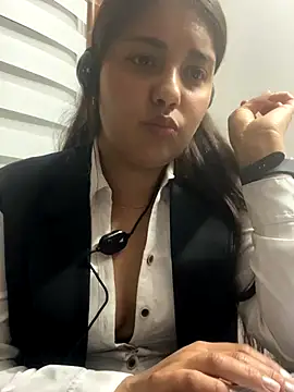 Snapshot of Au-rora chatting on 3, 12, 2025 Au-rora online show from 3, 12, 2025