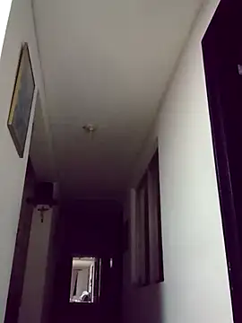 SkinniYamo online show from 14, 4, 2026