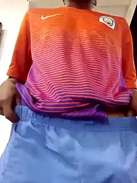 SkinniYamo online show from 13, 4, 2026