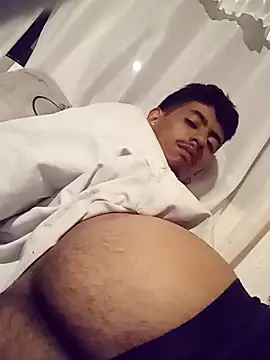 SkinniYamo online show from 12, 3, 2026