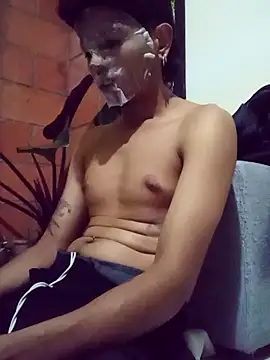 SkinniYamo online show from 20, 5, 2026