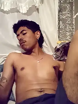 SkinniYamo online show from 8, 4, 2026