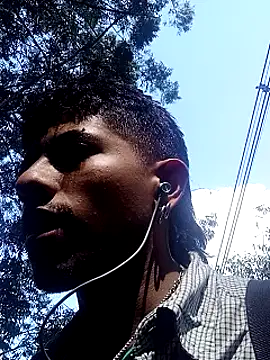 SkinniYamo online show from 9, 3, 2026