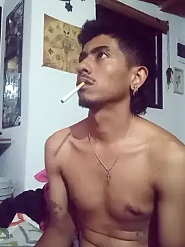 SkinniYamo online show from 18, 3, 2026