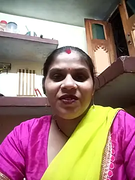 Snapshot of HayatKapoor chatting on 8, 11, 2025 HayatKapoor online show from 8, 11, 2025