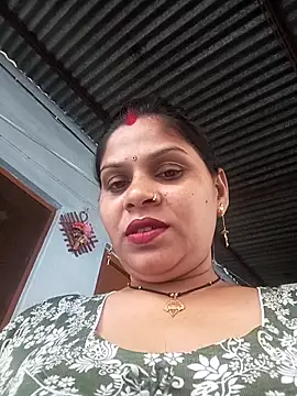 Snapshot of HayatKapoor chatting on 12, 11, 2025 HayatKapoor online show from 12, 11, 2025