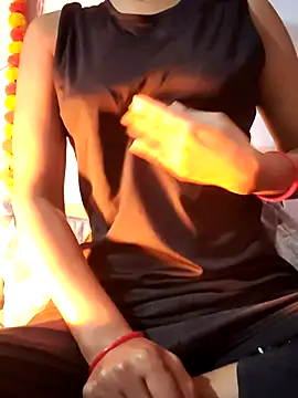 Hot-Rubyy online show from 2, 12, 2025